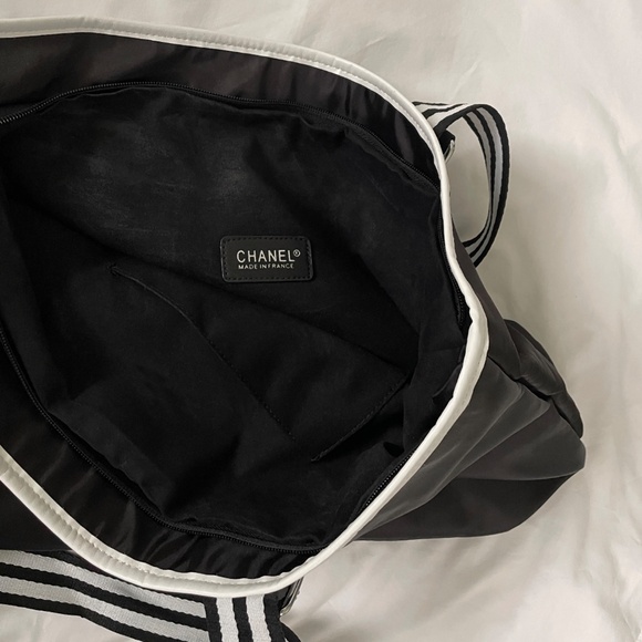 New ~Chanel~ Large Bag with Double Handles - Picture 5 of 8